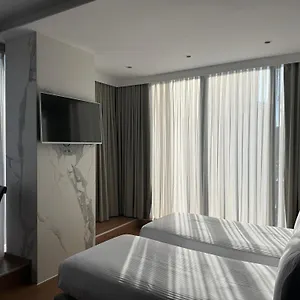 **** Otel Black Diamond Arnavutluk