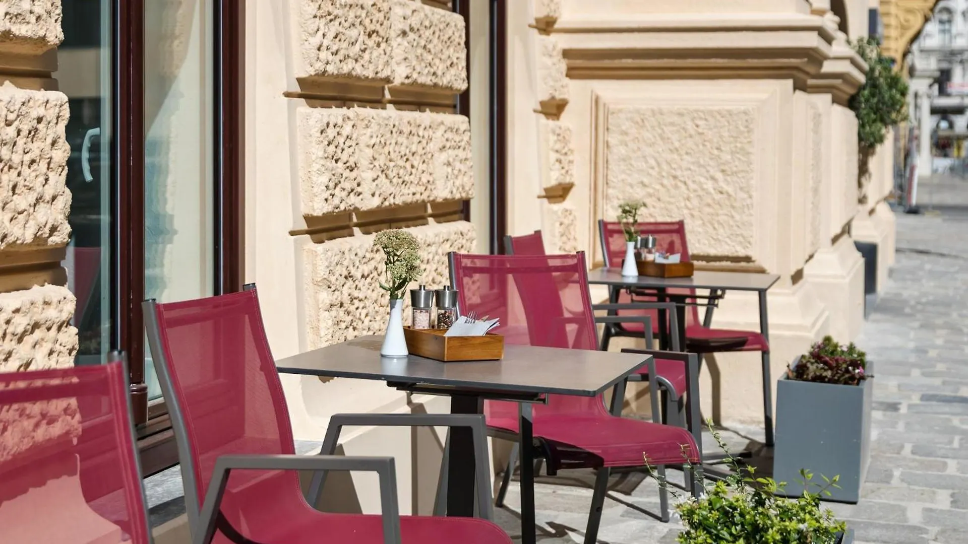 Hotel Rathauspark Wien, A Member Of Radisson Individuals Austria