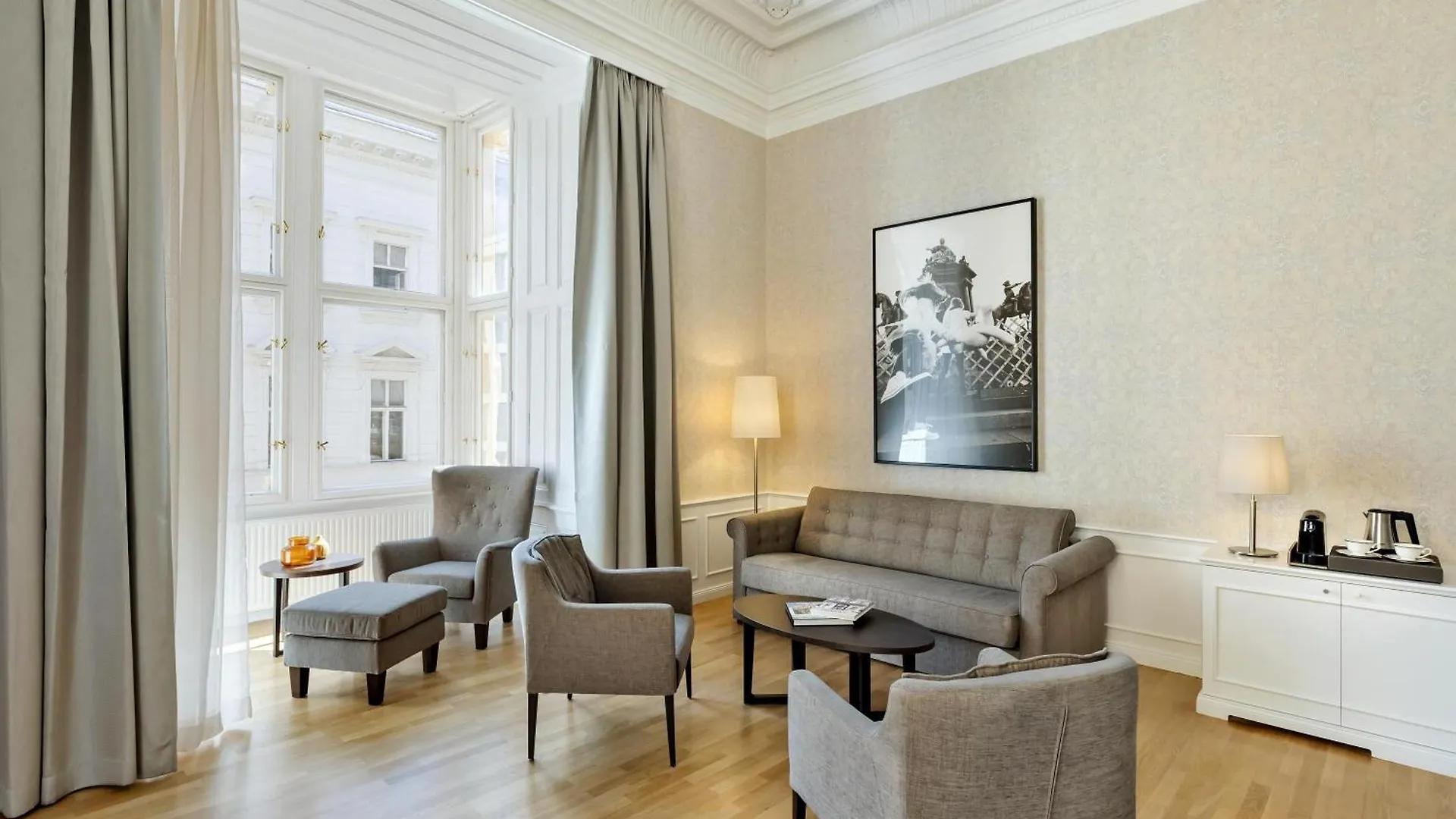 ****  Hotel Rathauspark Wien, A Member Of Radisson Individuals Austria