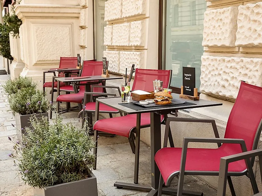 Hotel Rathauspark Wien, A Member Of Radisson Individuals Austria